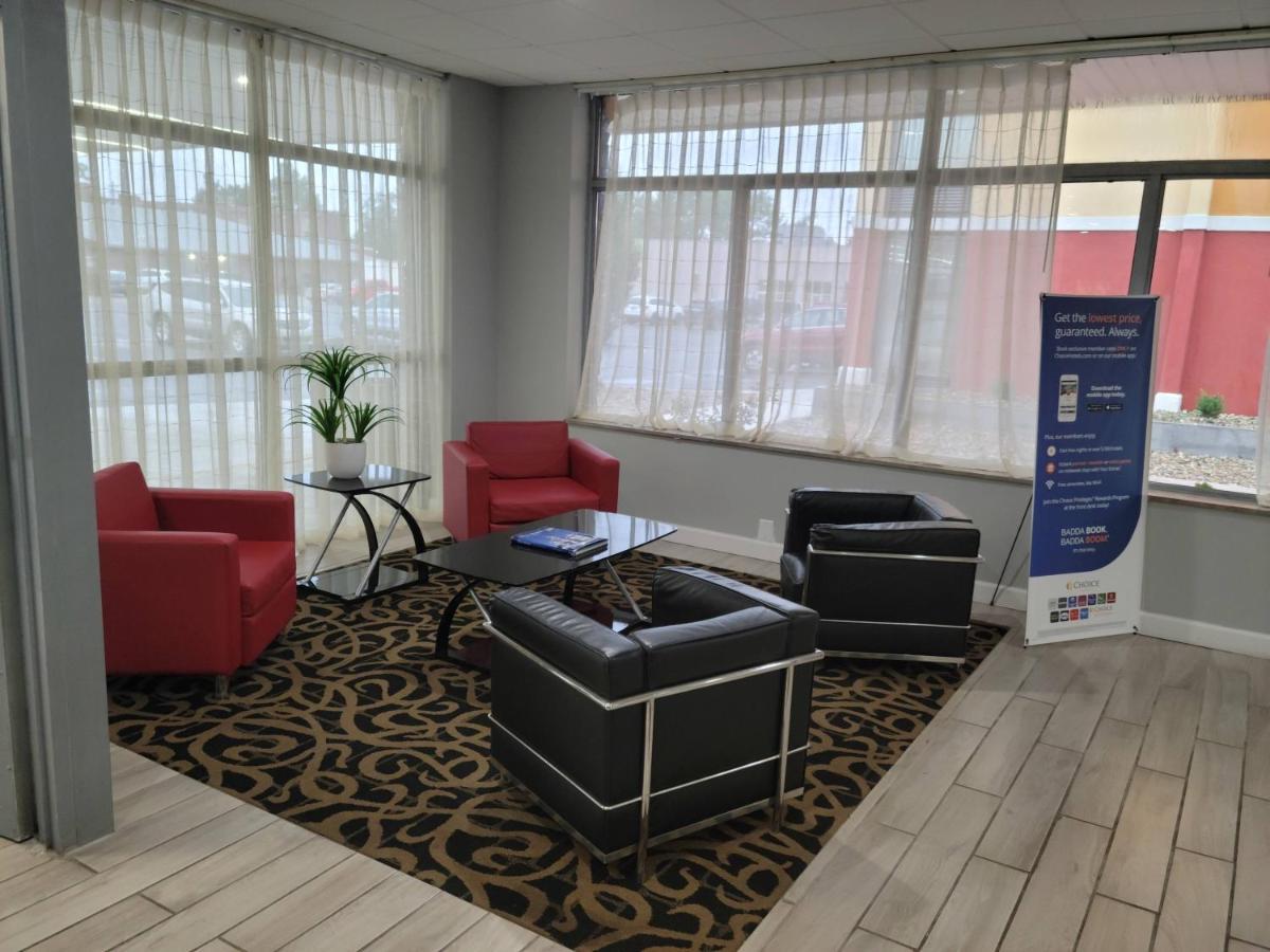 Quality Inn Terre Haute University Area Exteriör bild