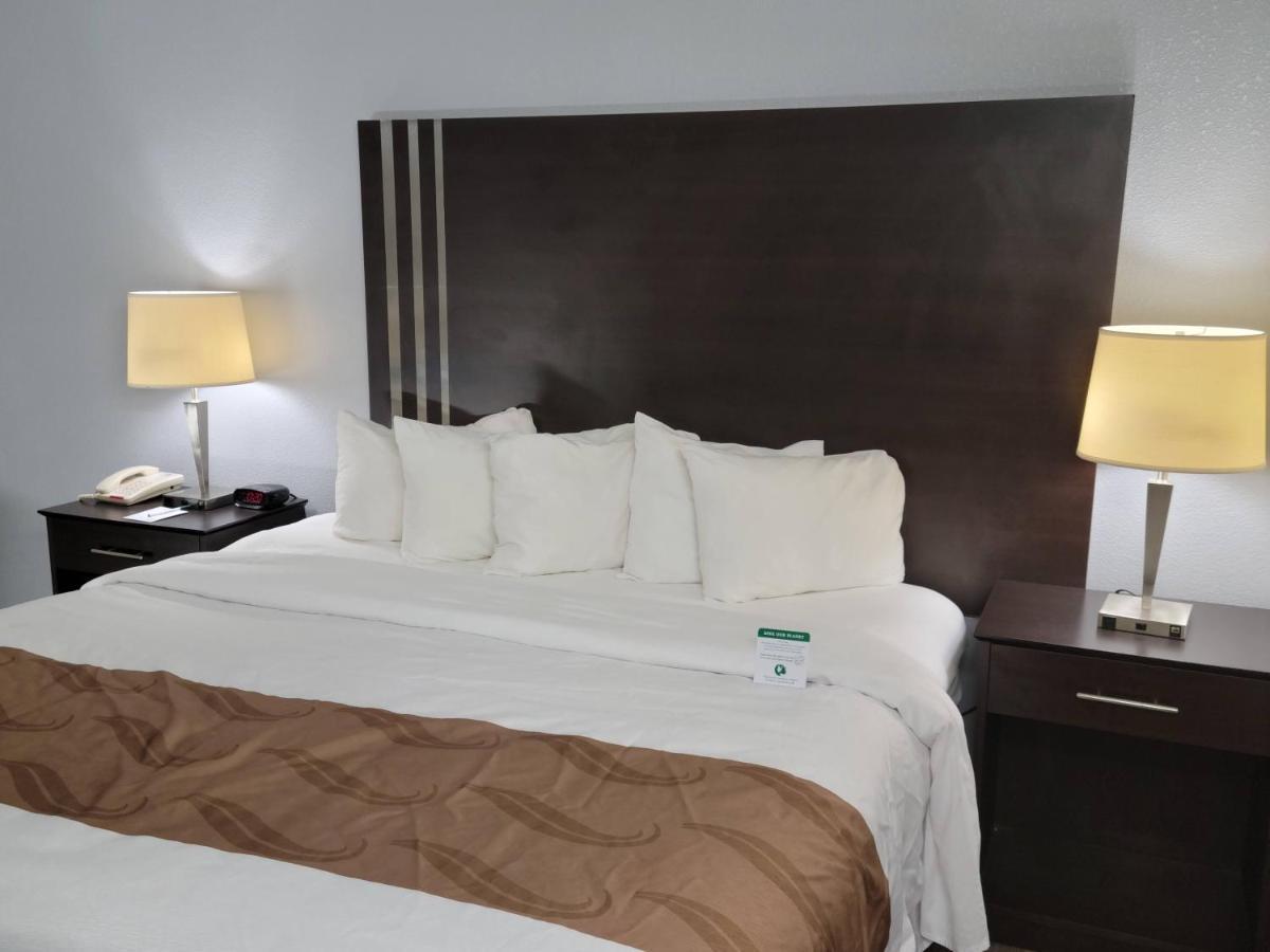 Quality Inn Terre Haute University Area Exteriör bild