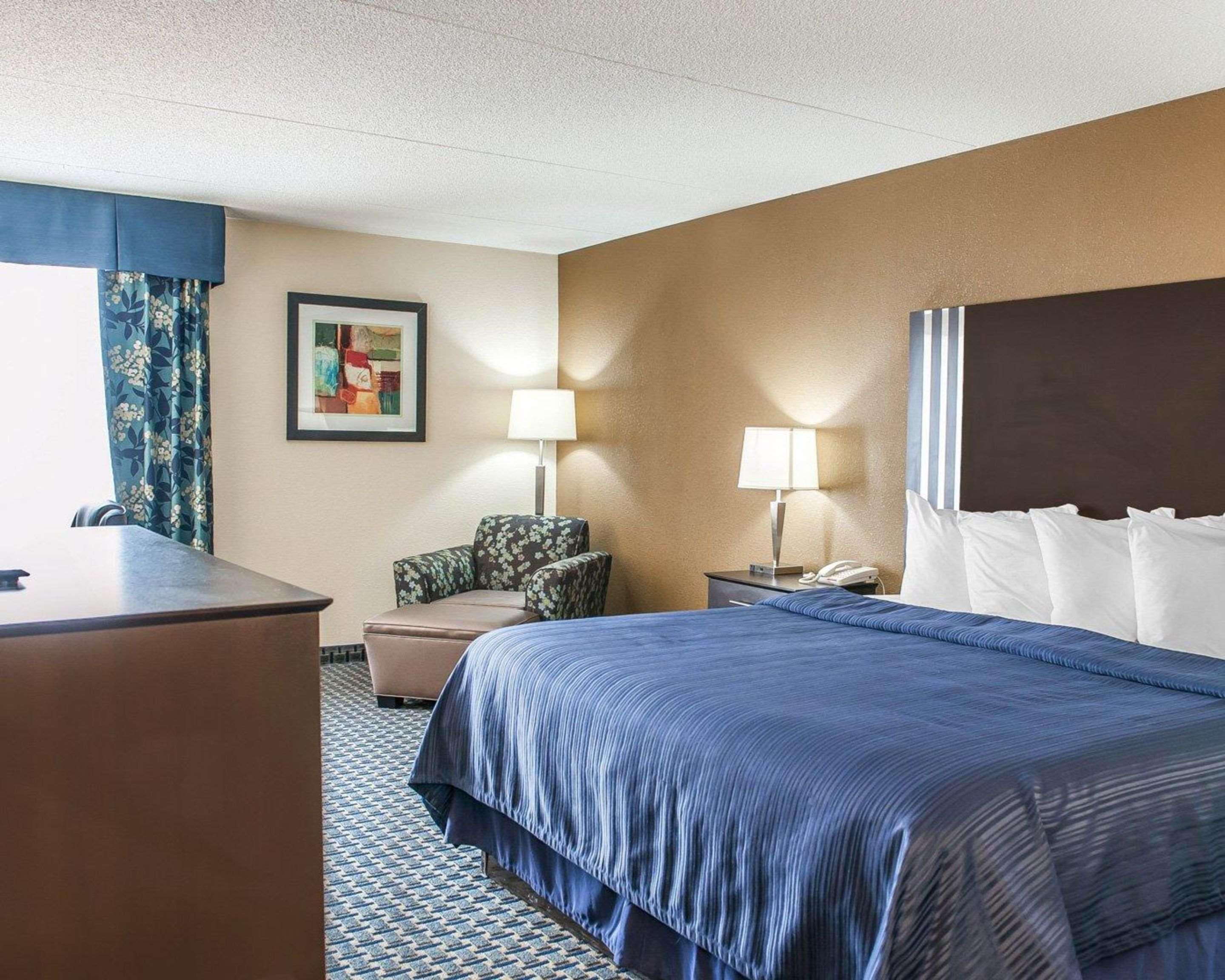 Quality Inn Terre Haute University Area Exteriör bild