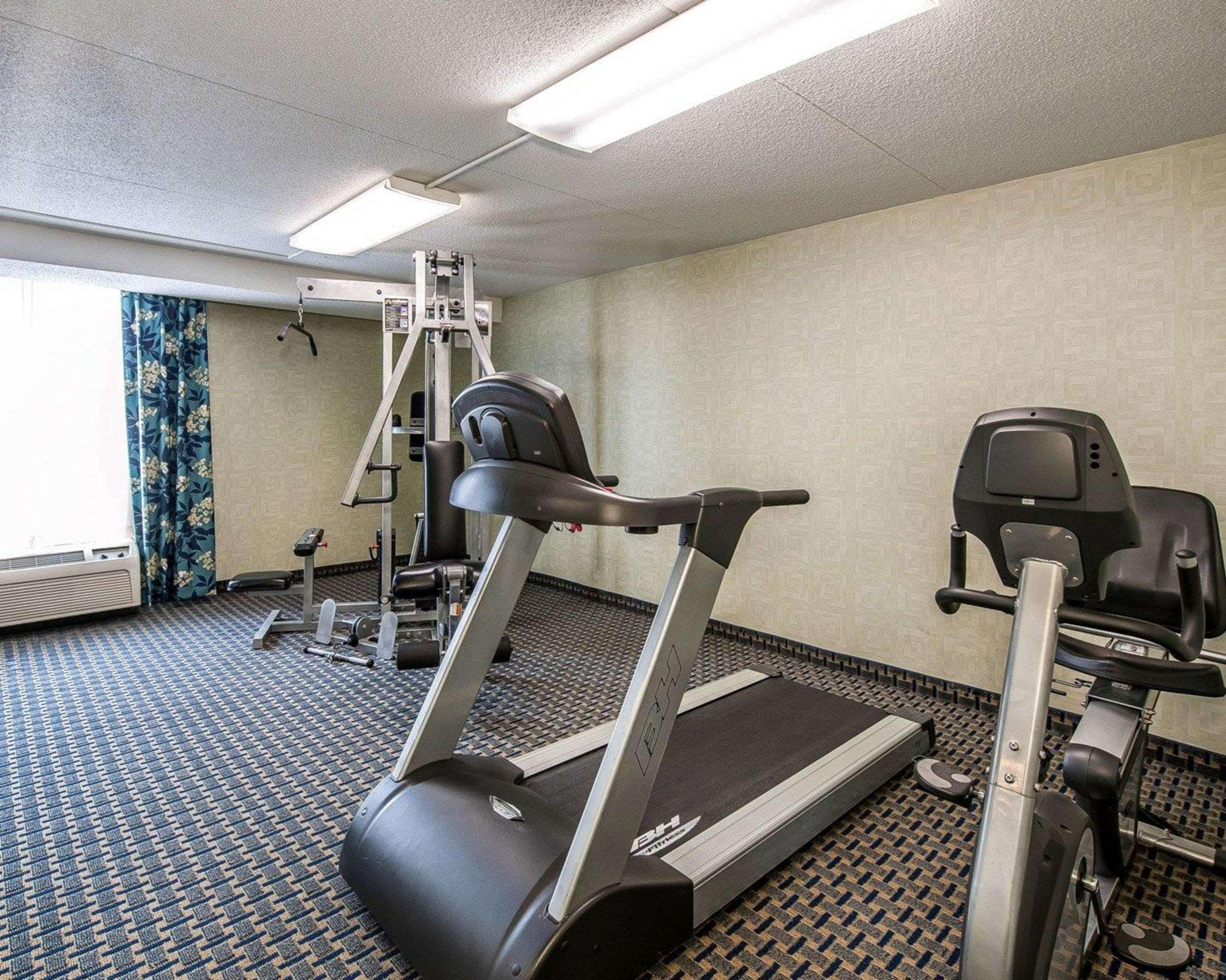 Quality Inn Terre Haute University Area Exteriör bild