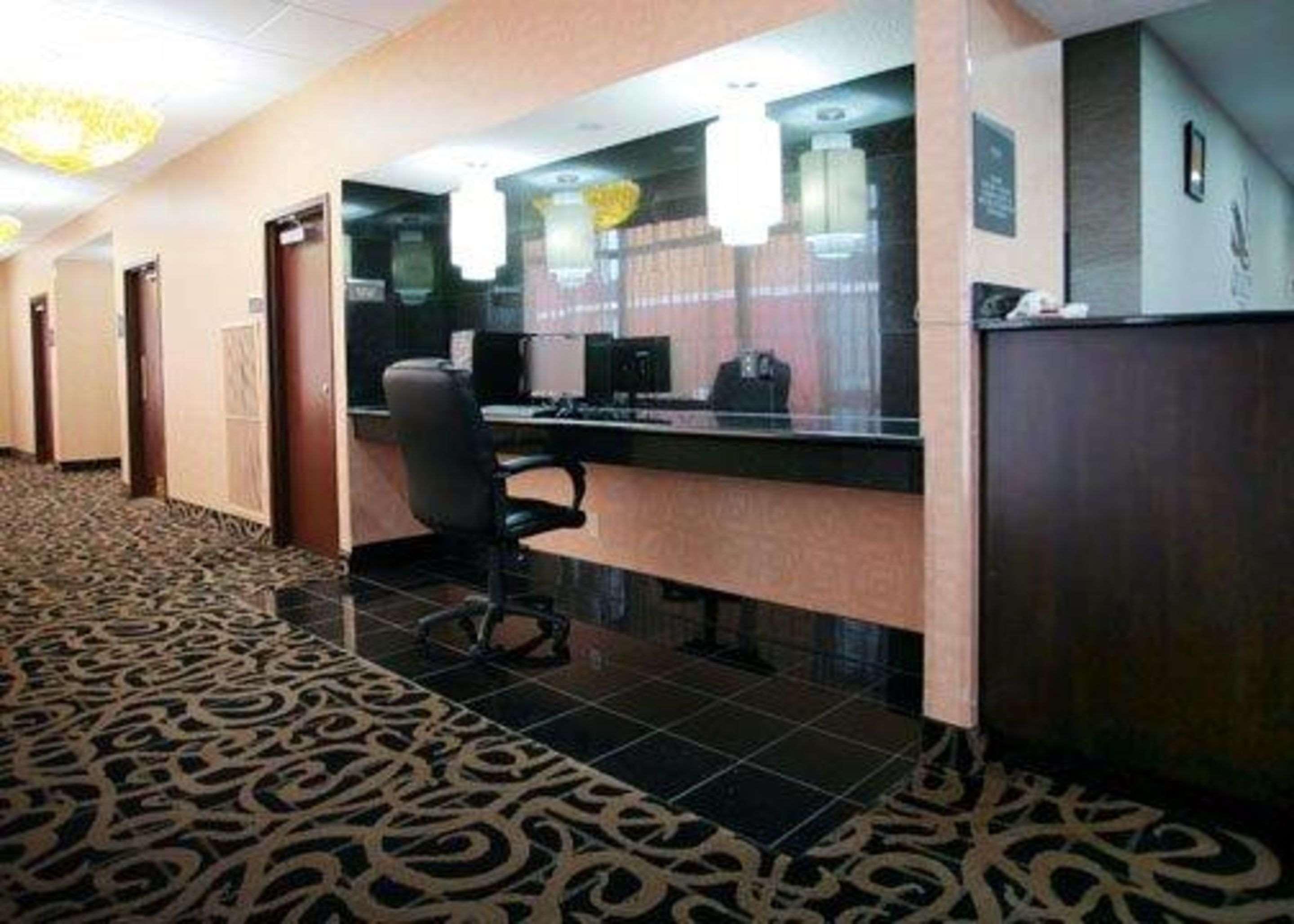 Quality Inn Terre Haute University Area Exteriör bild