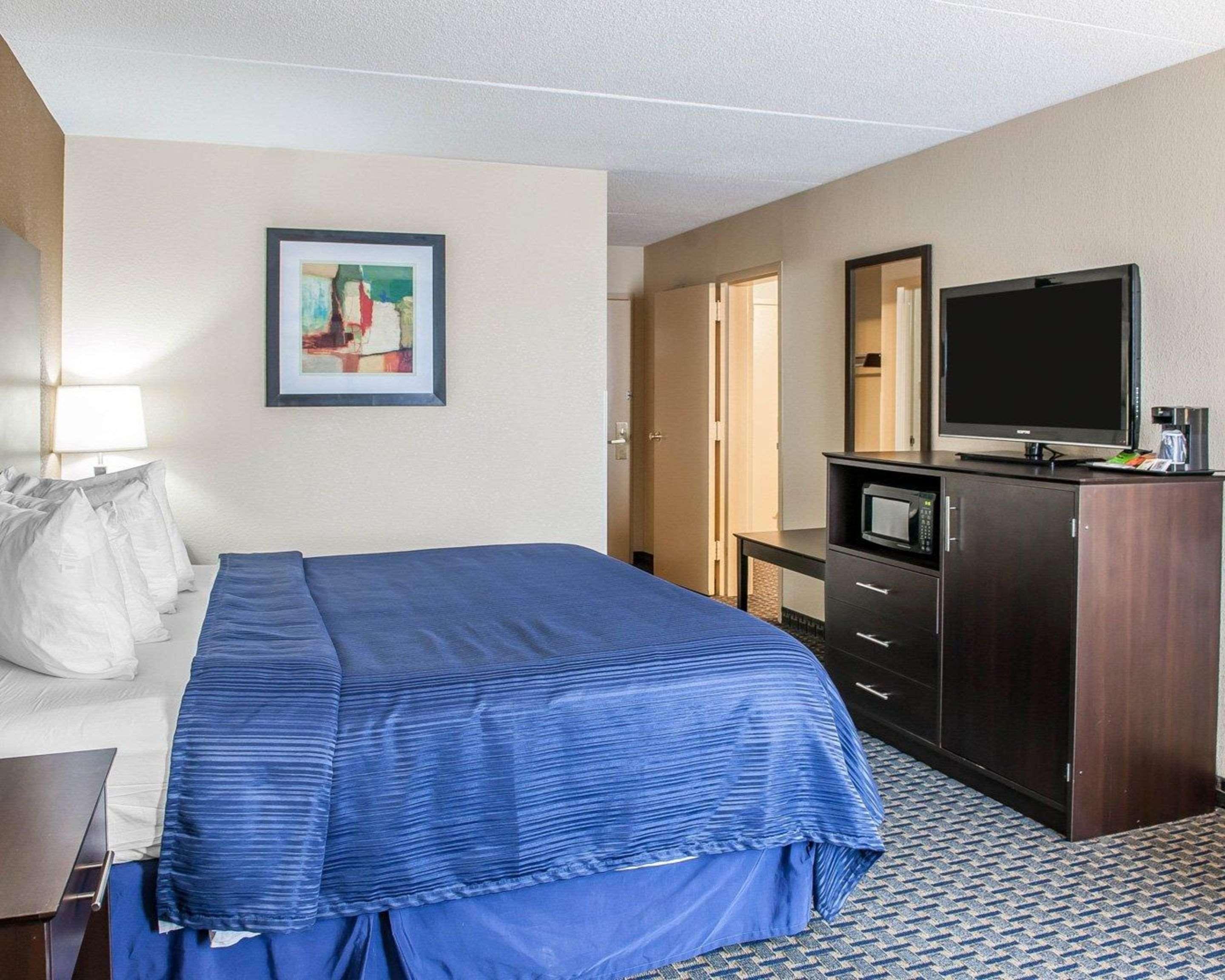 Quality Inn Terre Haute University Area Exteriör bild