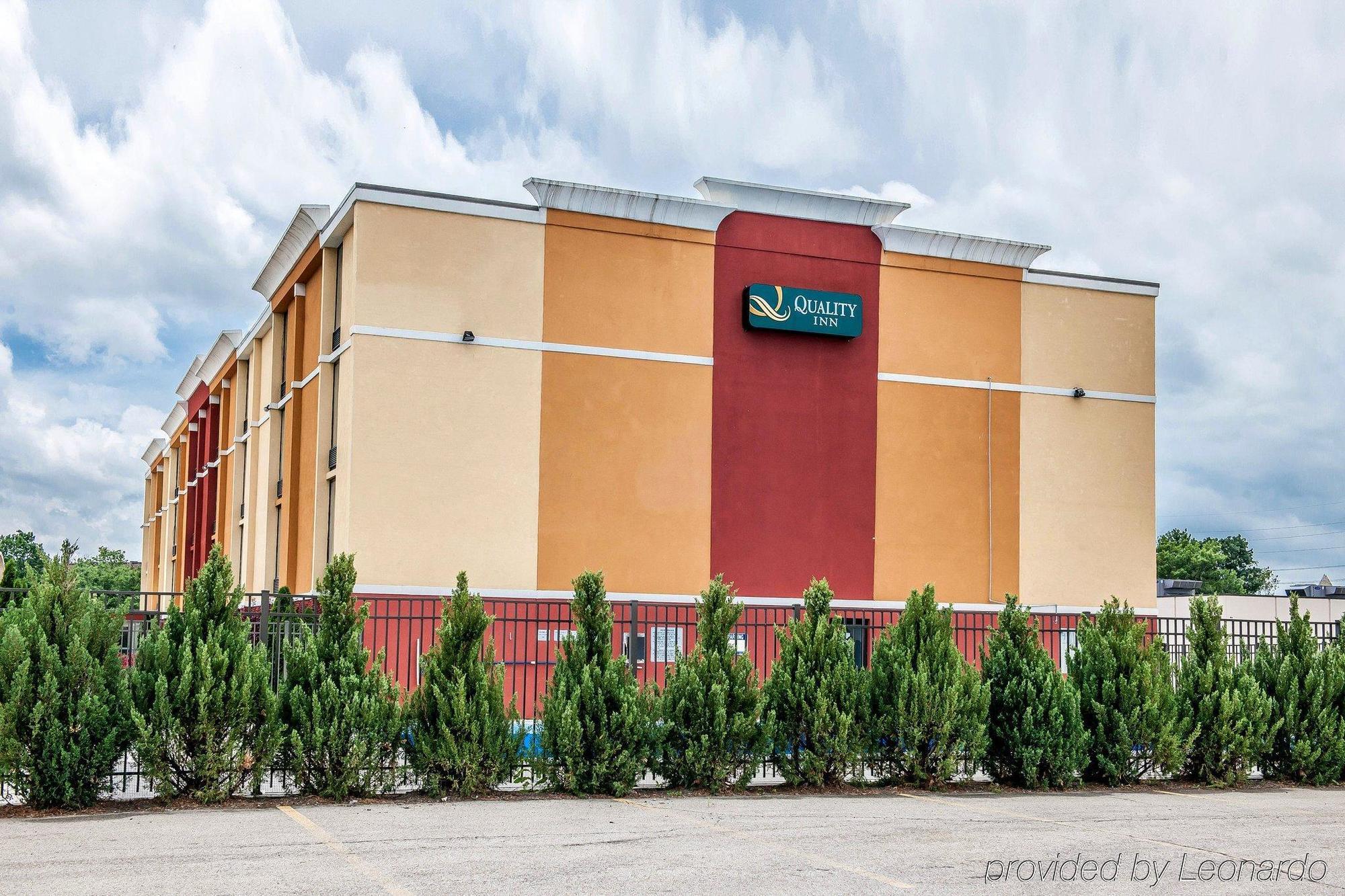 Quality Inn Terre Haute University Area Exteriör bild